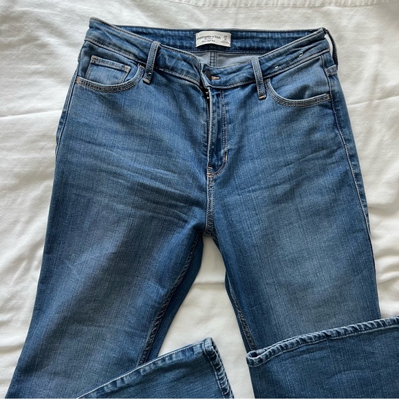 A&F the Flare Ultra High Rise - Picture 4 of 9